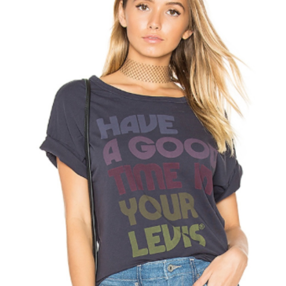 LEVI'S The Authentic Tee